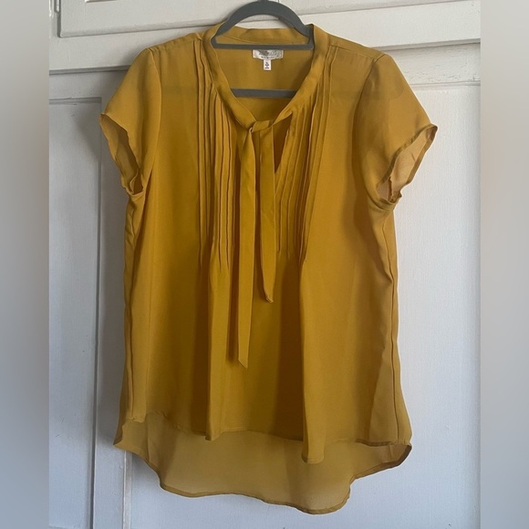 Soulmates Tops - Soulmates Top. Pre-Owned.